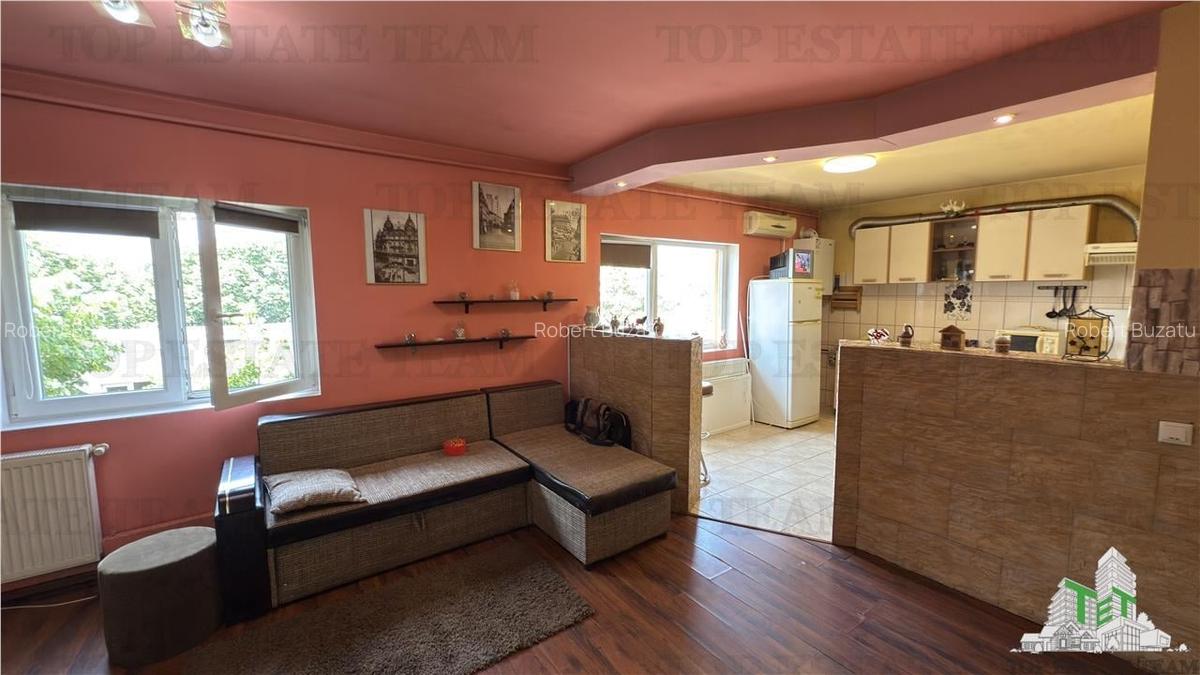 Apartament 3 camere tip duplex metrou 1 Decembrie 1918 - 2