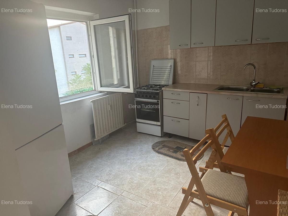 Garsoniera cu balcon inchis in zona Lujerului, 42 mp,  mobilata, AC, metrou - 1