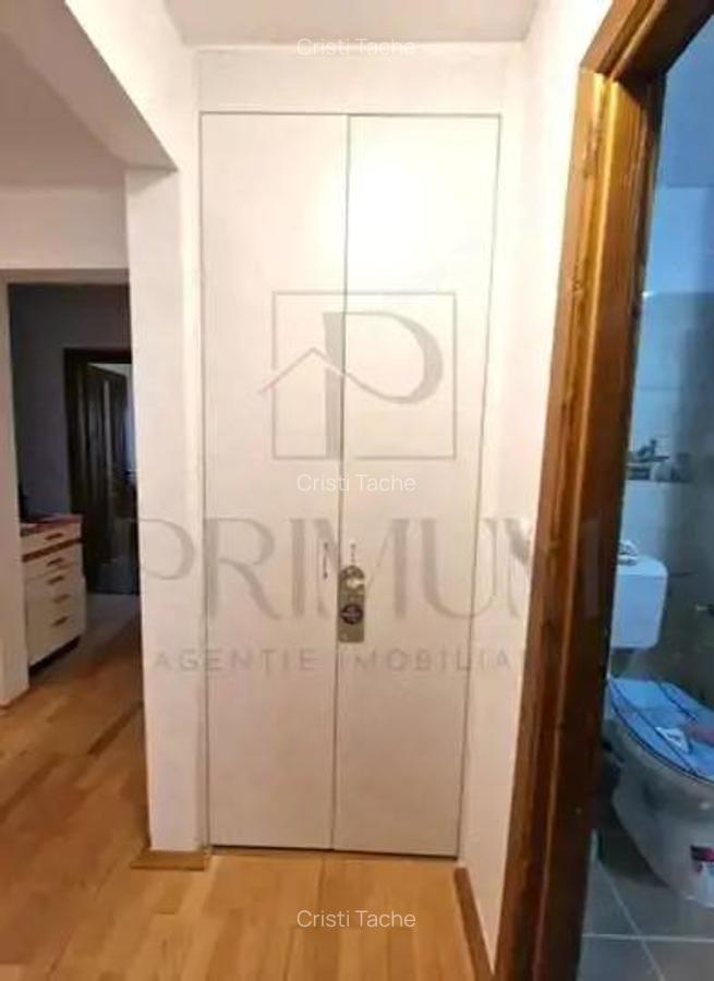SOARELUI - ETAJ 1 - BLOC IZOLAT - 4 cam - 2 bai - 2 balcoane - centrala proprie - clima - 10