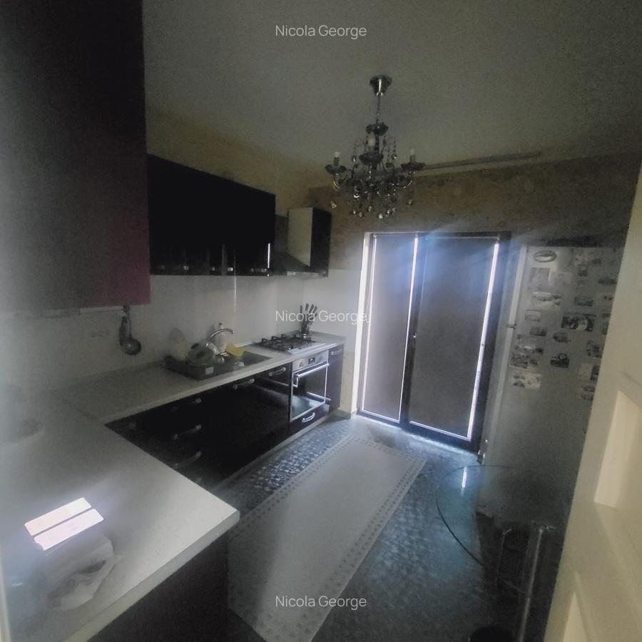 Casă cu 5 camere în Fundeni - 11