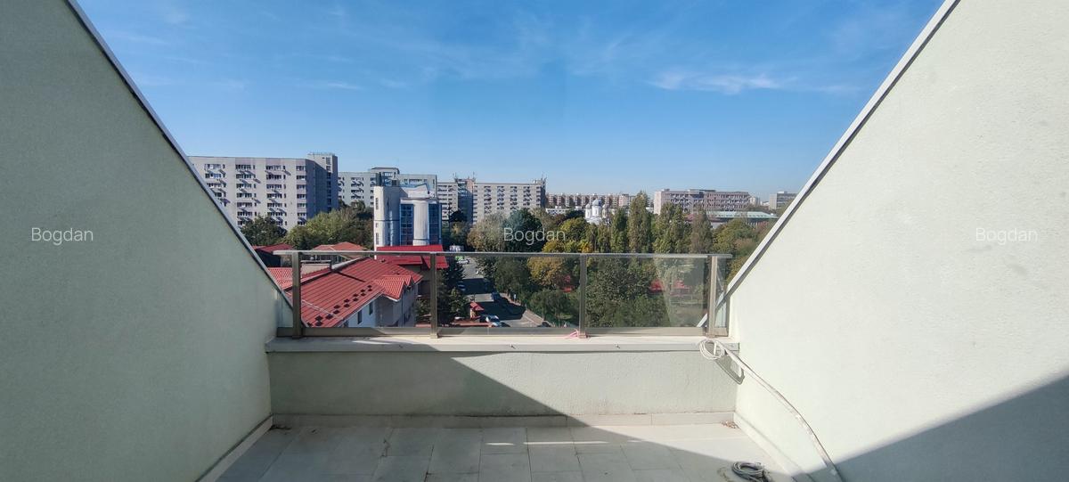 Apartament cu 3 camere nedecomandat în Titan - 4