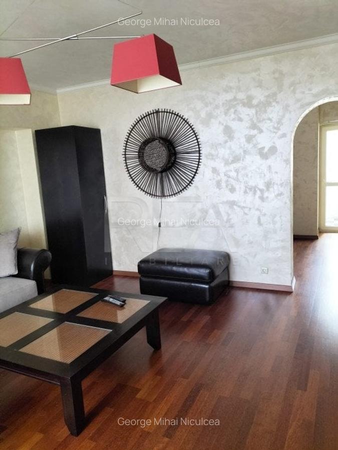 Apartament cu 2 camere decomandat, mobilat în P-ța Unirii - 2
