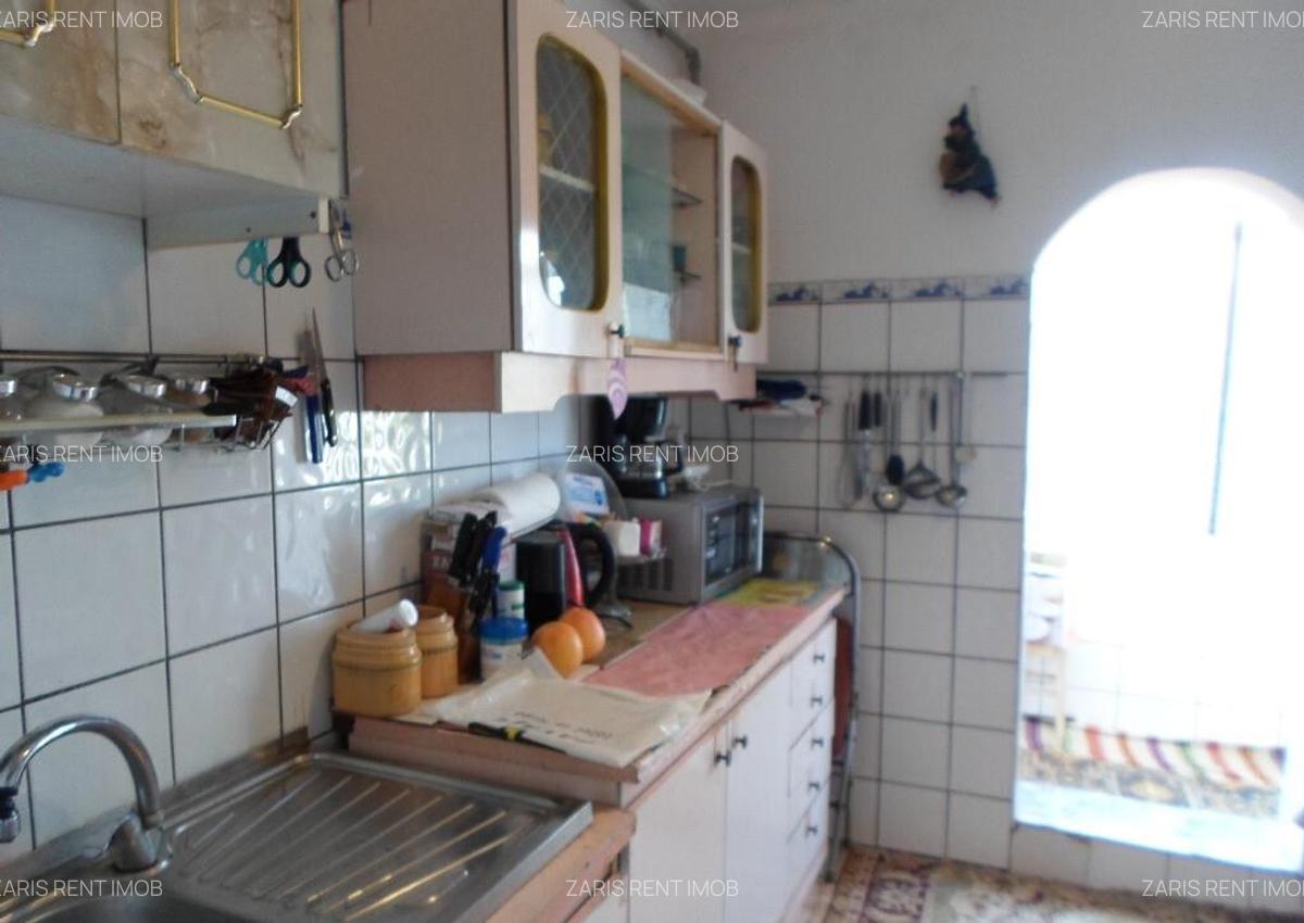 Apartament 3 camere, decomandat in Ploiesti, 9 Mai - 12