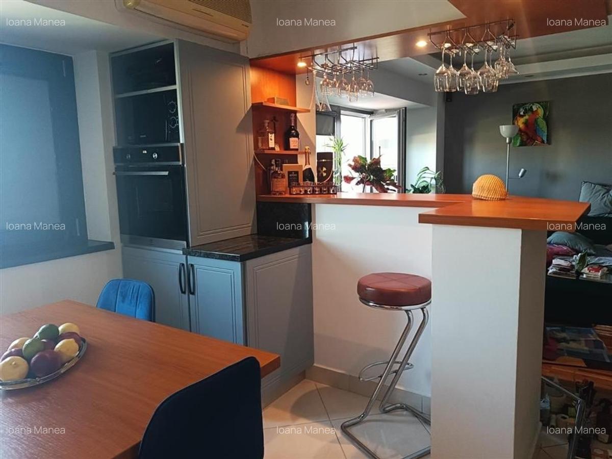 Vanzare apartament 4 camere superb | rond Piata Alba Iulia | 102mp | etaj 6/10 | - 7