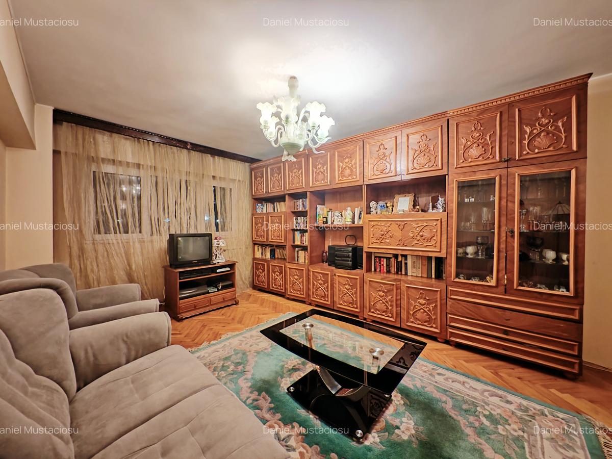 Victoriei | Nicolae Titulescu bl.semicerc | Apartament spatios in bloc anvelopat - 2