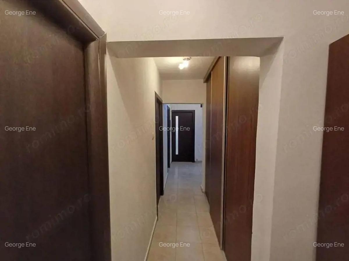 Apartament 3 camere vanzare Soseaua Alexandriei etaj 3 stradal - 2