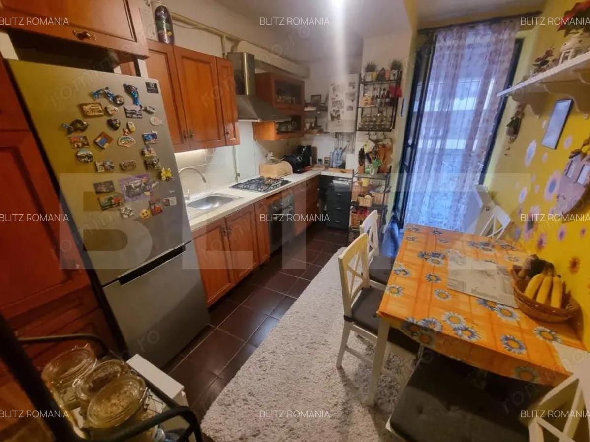 Apartament de vanzare, cu 2 camere, decomandat, 62 mp, zona Ford - 3