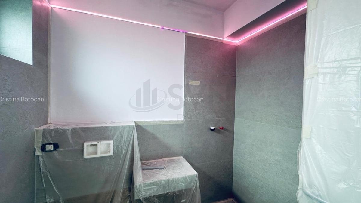 REV2005335 Vila cu panouri solare in complex rezidential - 8