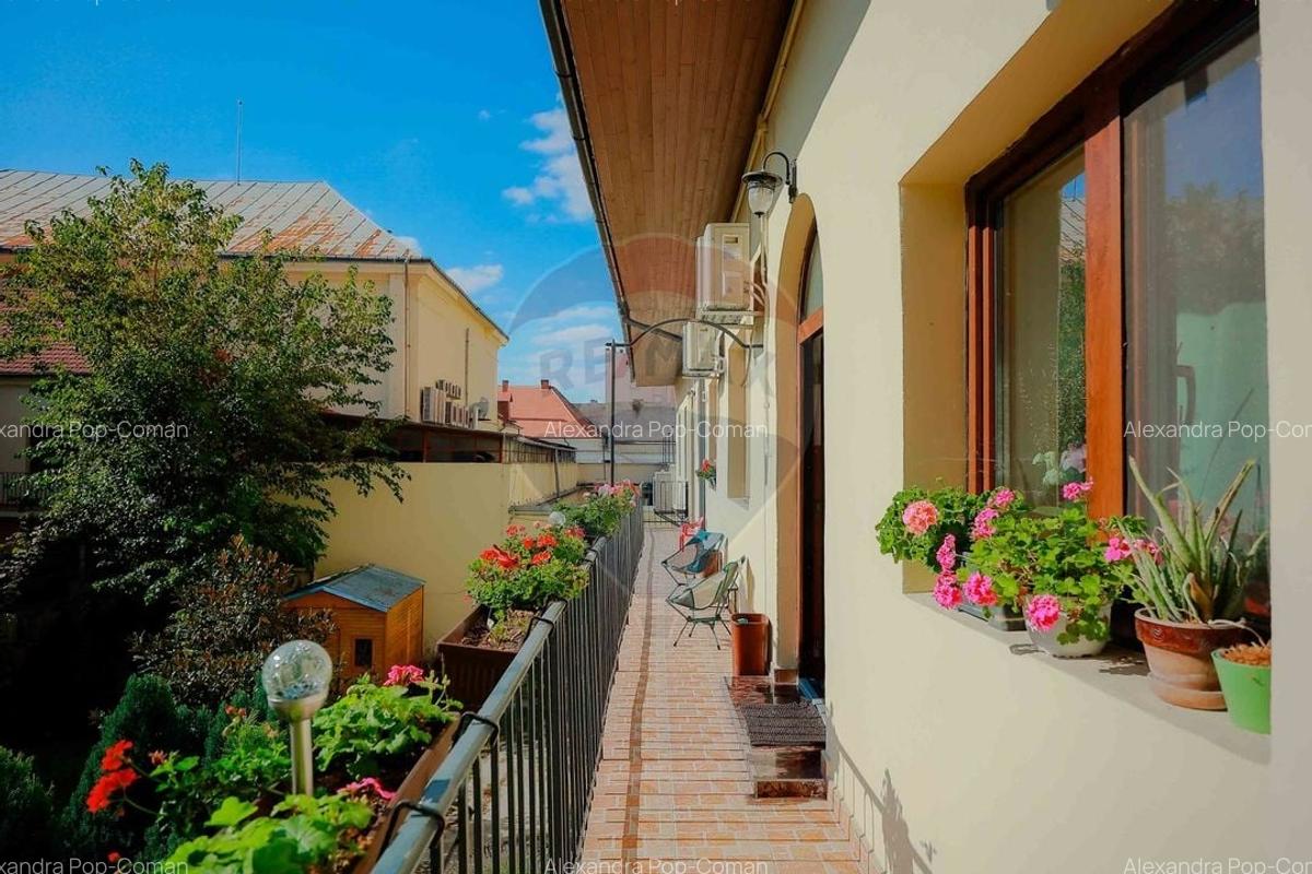 Apartament cu 2 camere de vanzare - Ultracentral, Alecsandri, Oradea - 1