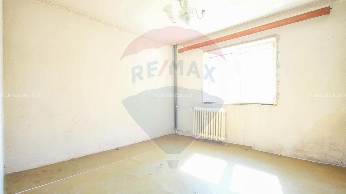 Apartament cu 2 camere de vanzare de renovat,  Bartolomeu - 7