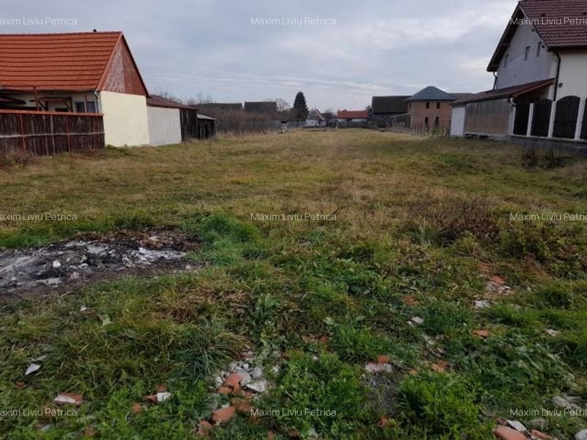 Teren Construcții intravilan de 1000 mp, în Cristian - 5