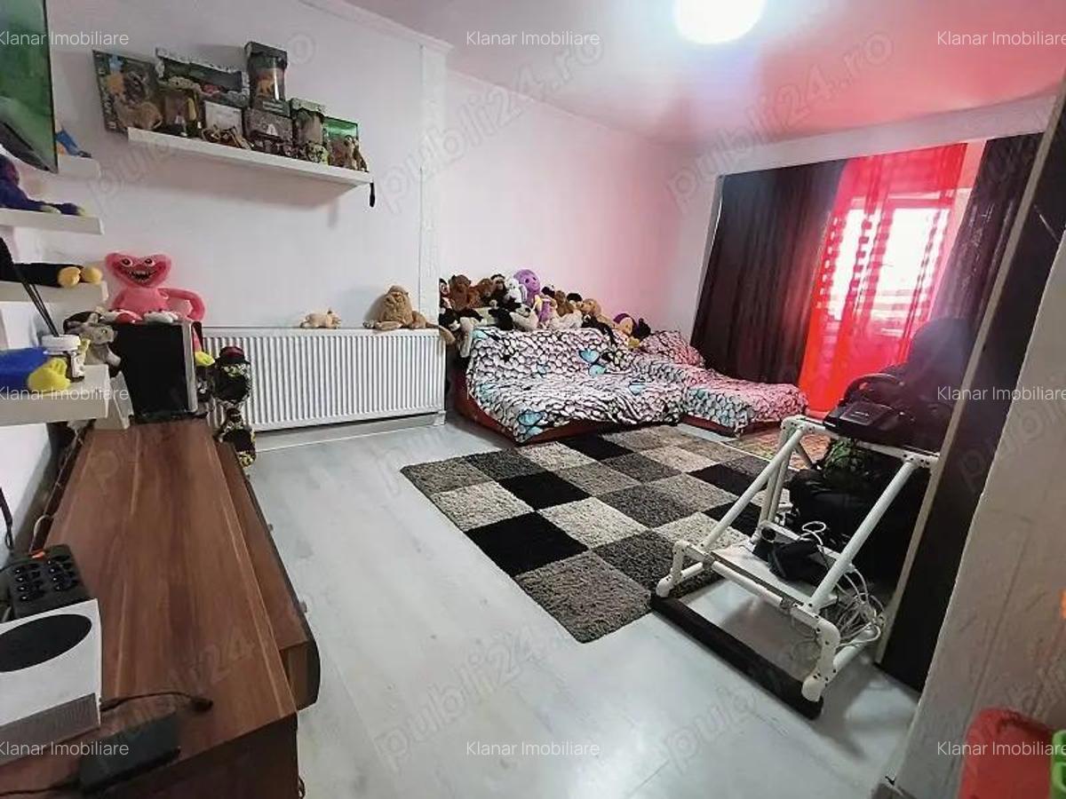 Apartament 4 camere de vanzare in Curtea de Arges zona Confectii - 12