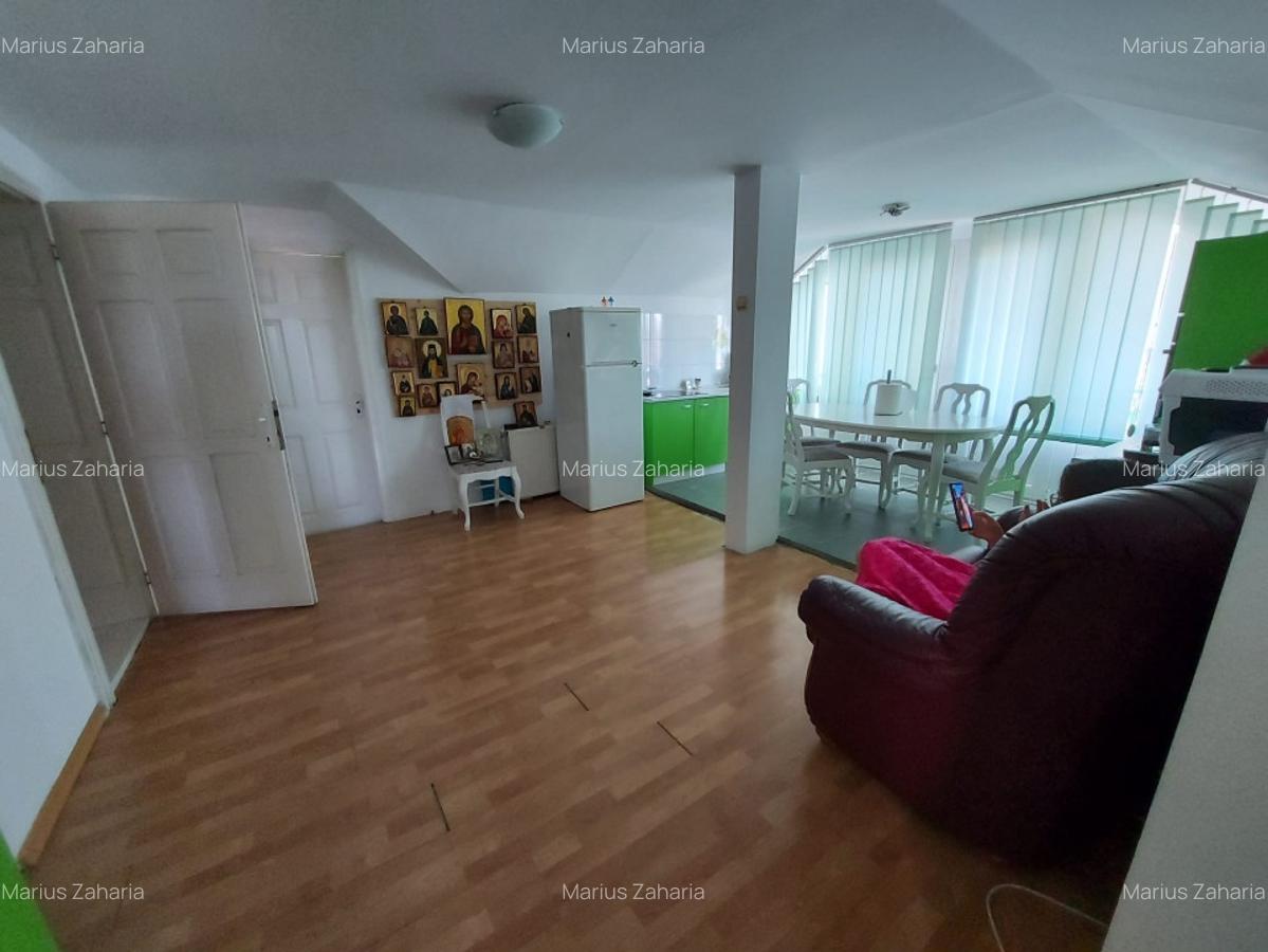 Vila de vanzare, 12 camere, zona Nord, Bacau - 5