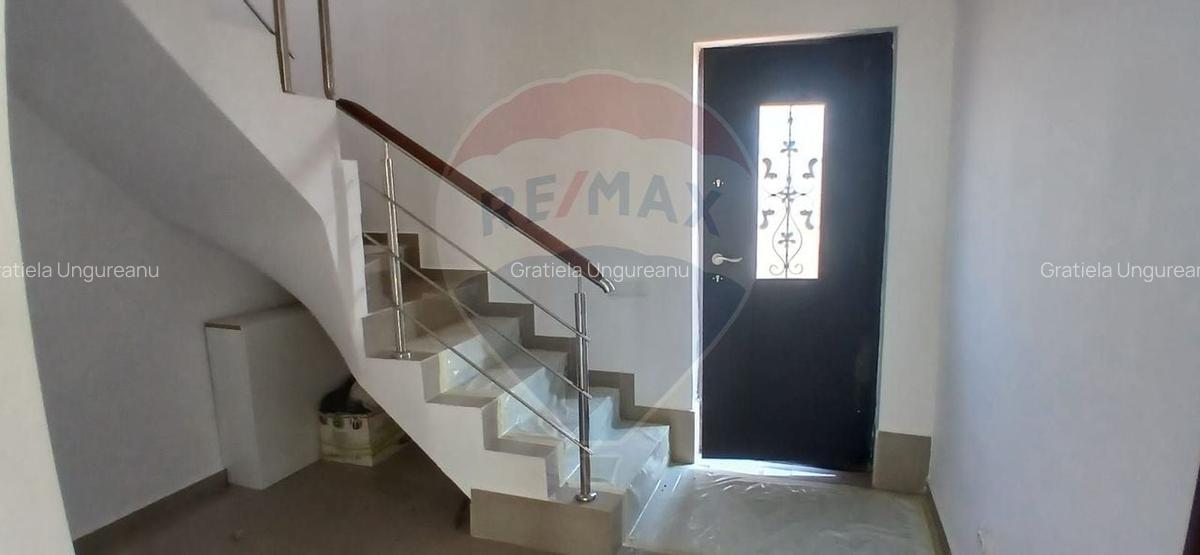 Casa individuala de vanzare cu 5 camere in Corbeanca - 5