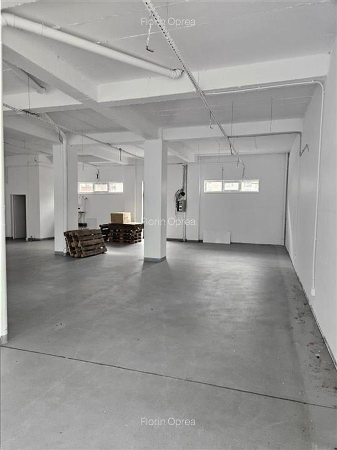 Spatiu Comercial - 200 mp - Showroom - Servicii - Clinica Medicala - 1 Spatiu Comercial - 200 mp - Showroom - Servicii - Clinica Medicala - 1