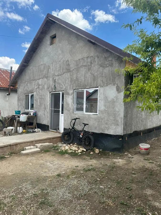 De vanzare - 1