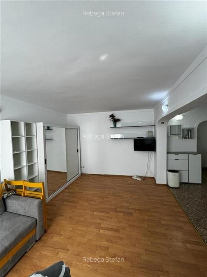 APARTAMENT -2 CAMERE, ZONA CENTRALA, ETAJ 1 - 4