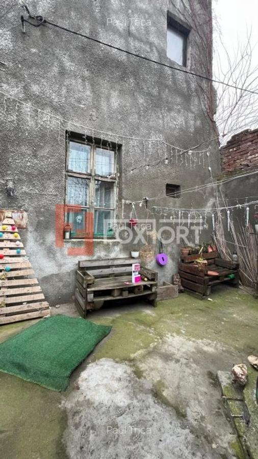 Casă cu 11 camere în Traian - 2