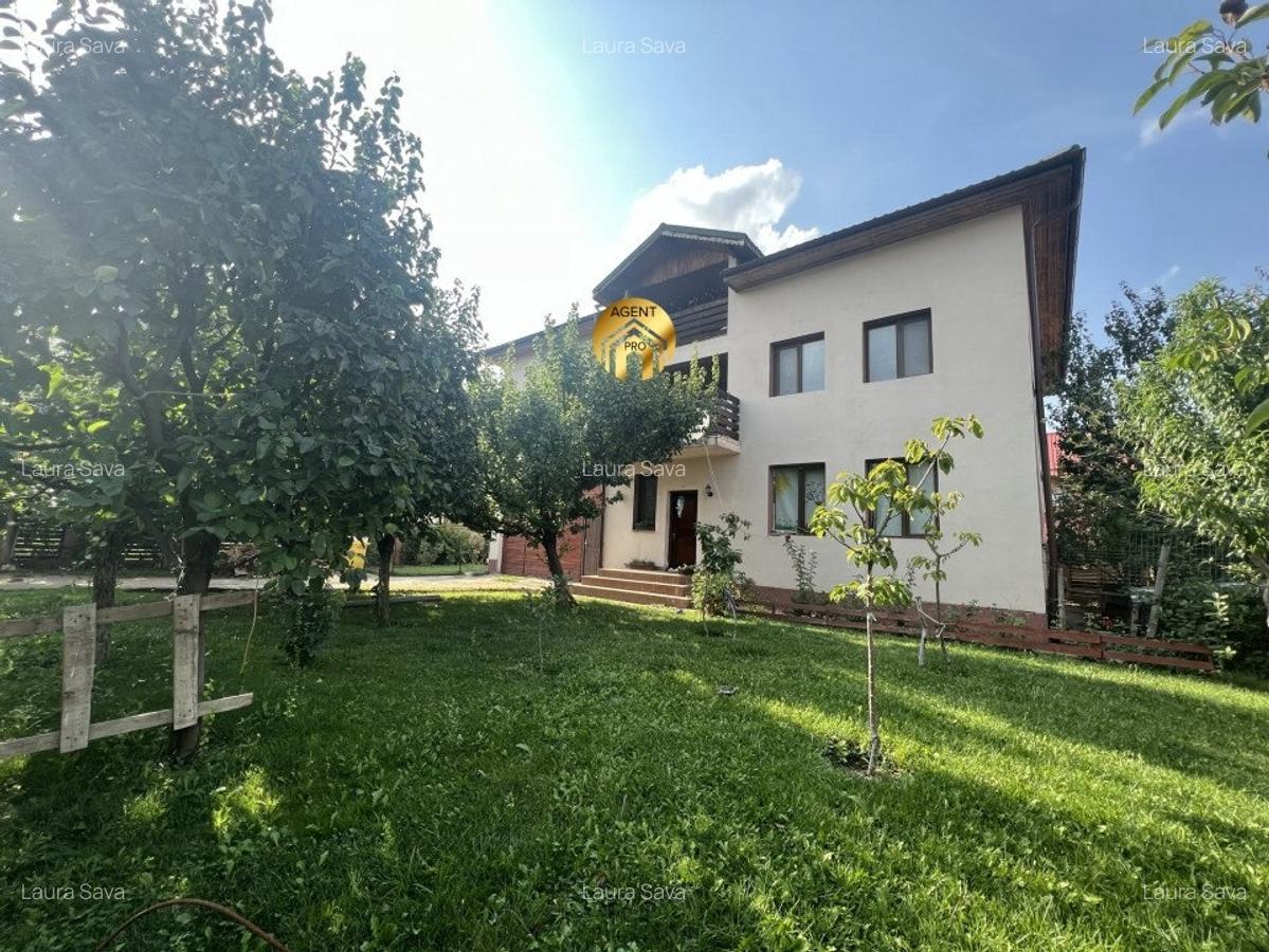 Vila individuala P+1+M 8 camere, 652mp teren, str 1 Mai Otopeni - 1