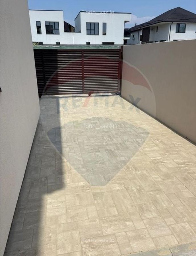 Casa de vanzare cu 5 camere si curte - Bragadiru - 3