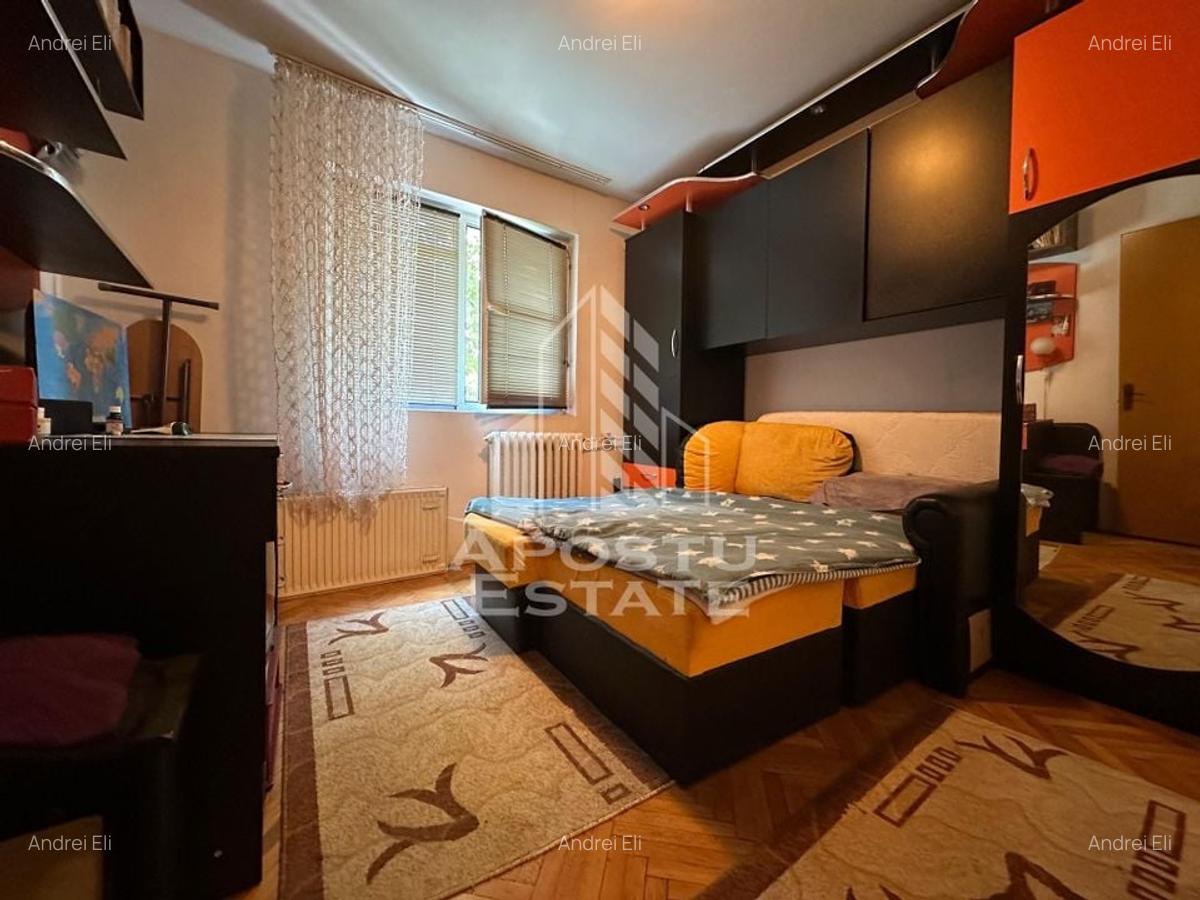 Apartament cu 2 camere, centrala proprie, etaj 2, zona Sagului - 4
