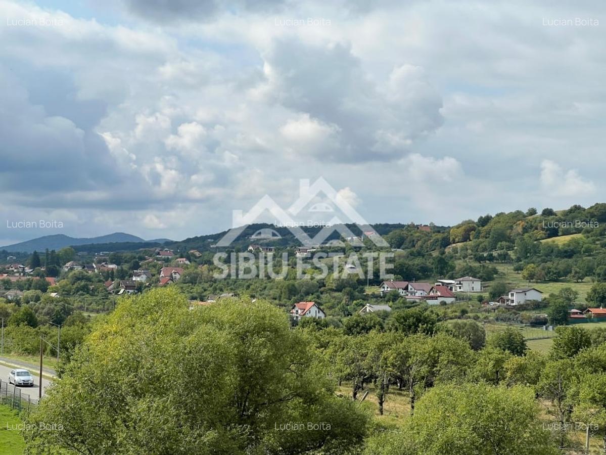 Duplex spatios cu priveliste superba spre cetate, Cisnadie - 3