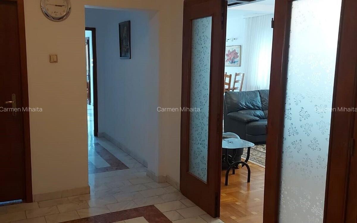 BANEASA, etaj de vila, 3 camere, mobilat si utilat, parcare. - 15