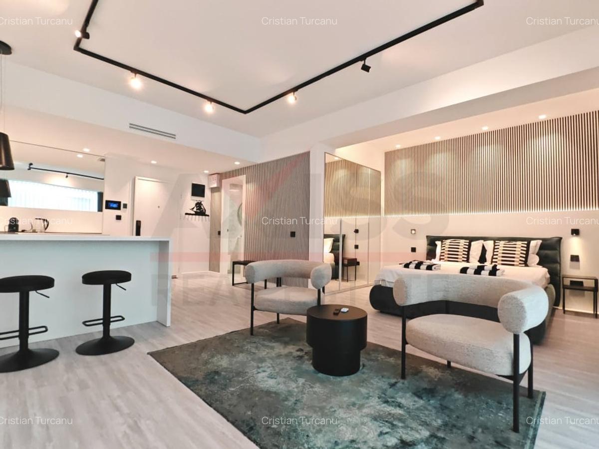 Studio Premium - White SEA | Mamaia Nord - 1