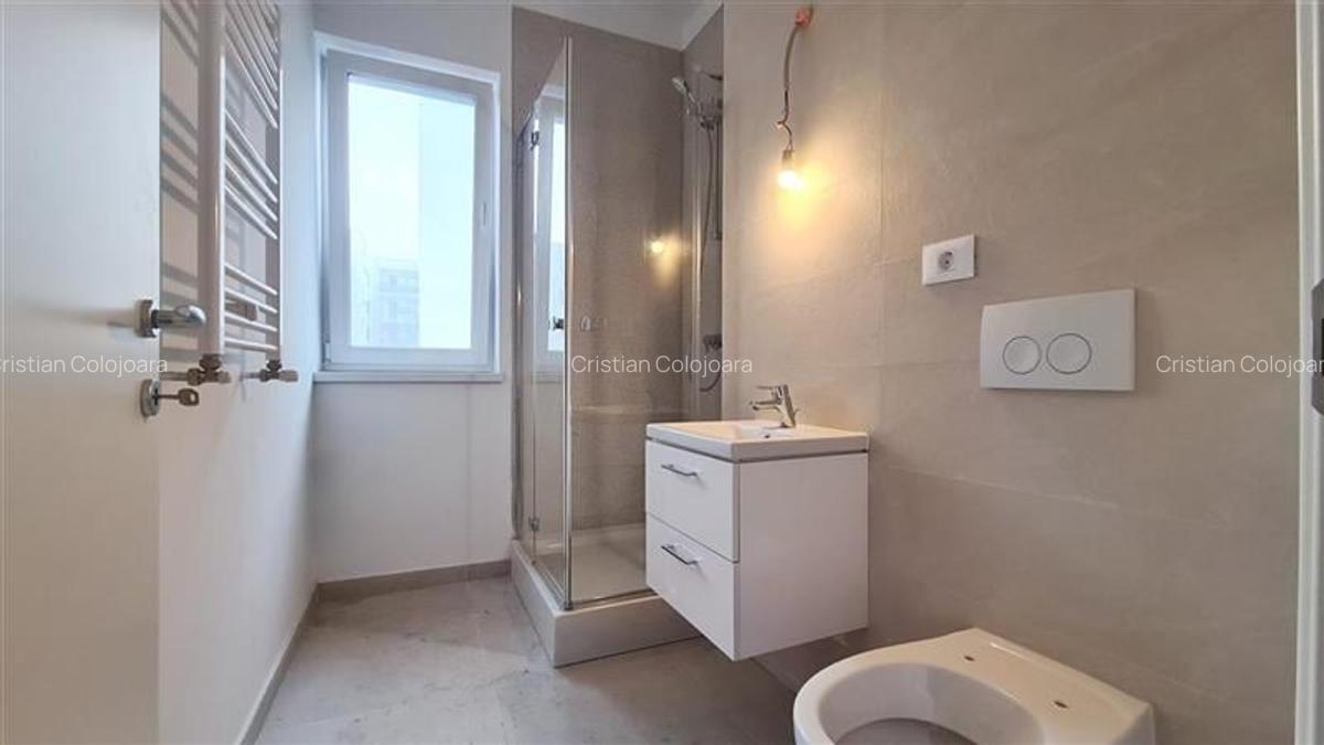 Apartament cu 3 camere în Torontalului - 5