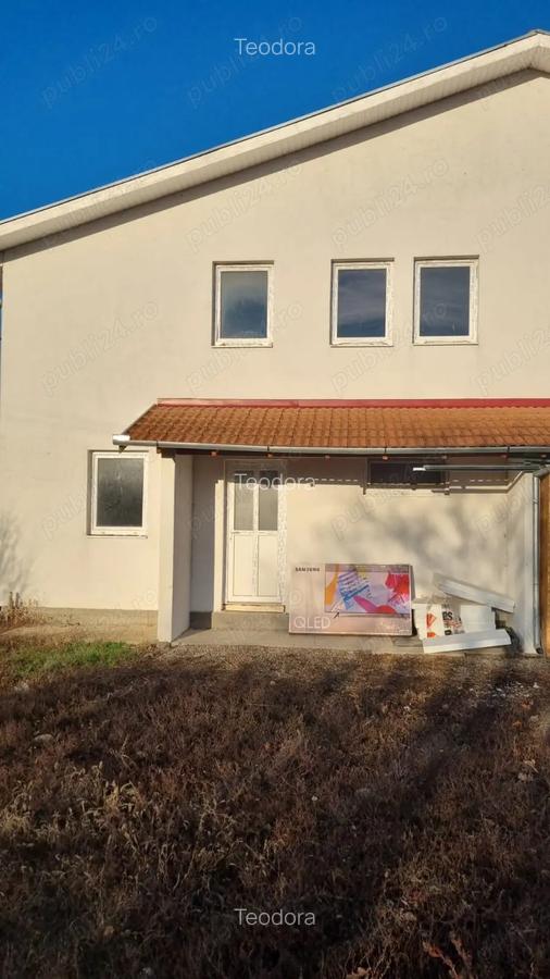 Apartament la casa parter+etaj+ curte in Episcopia Oradea - 3