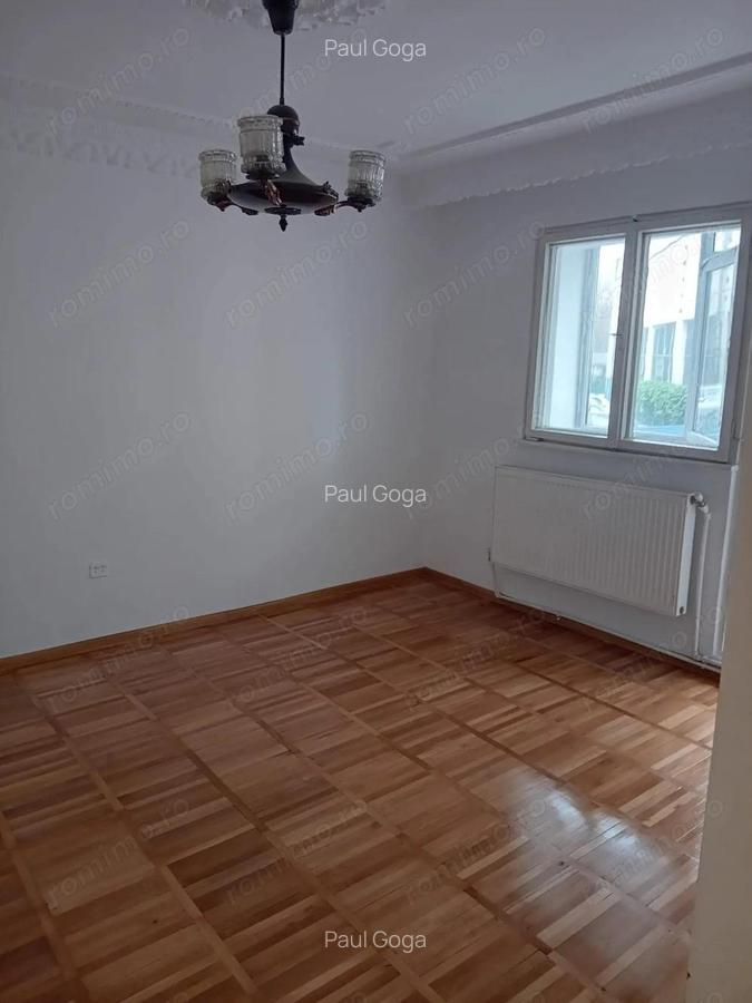 Apartament 2 camere Port, etaj 1/4 3 balcoane, centrala, geam la baie - 8