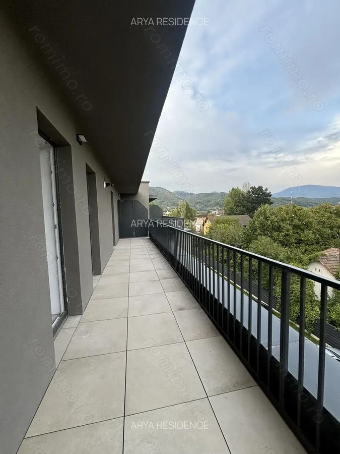 Apartament 3 camere cu terasa, str. Anton Pann - 7