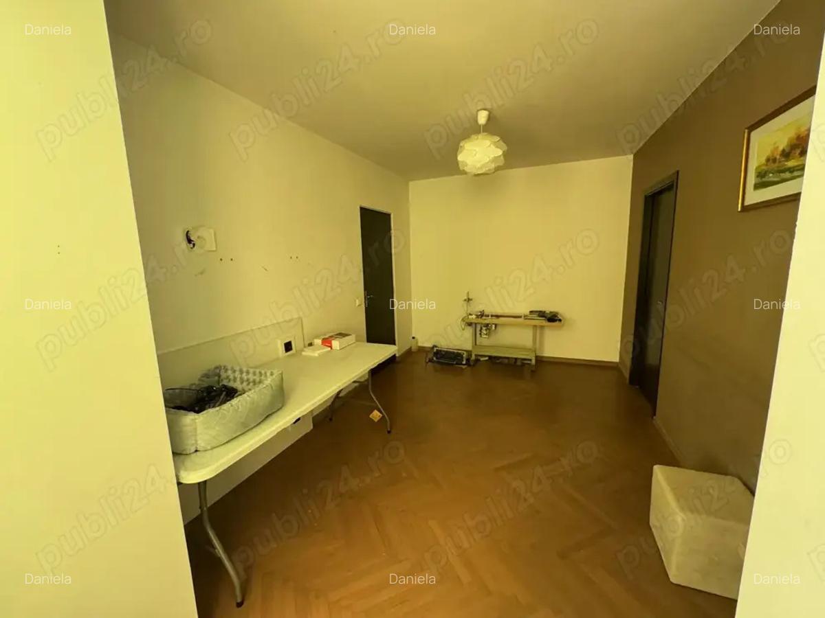 Apartament 3 camere de inchiriat Centrul Civic Brasov - 3