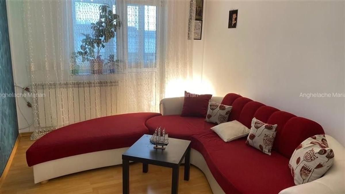 Apartament trei camere , zona Cartier Sud , decomandat , imbunatatit - 3