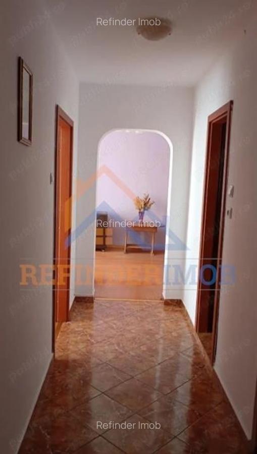 Vanzare apartament 2 camere, zona Margeanului, sector 5 - 8