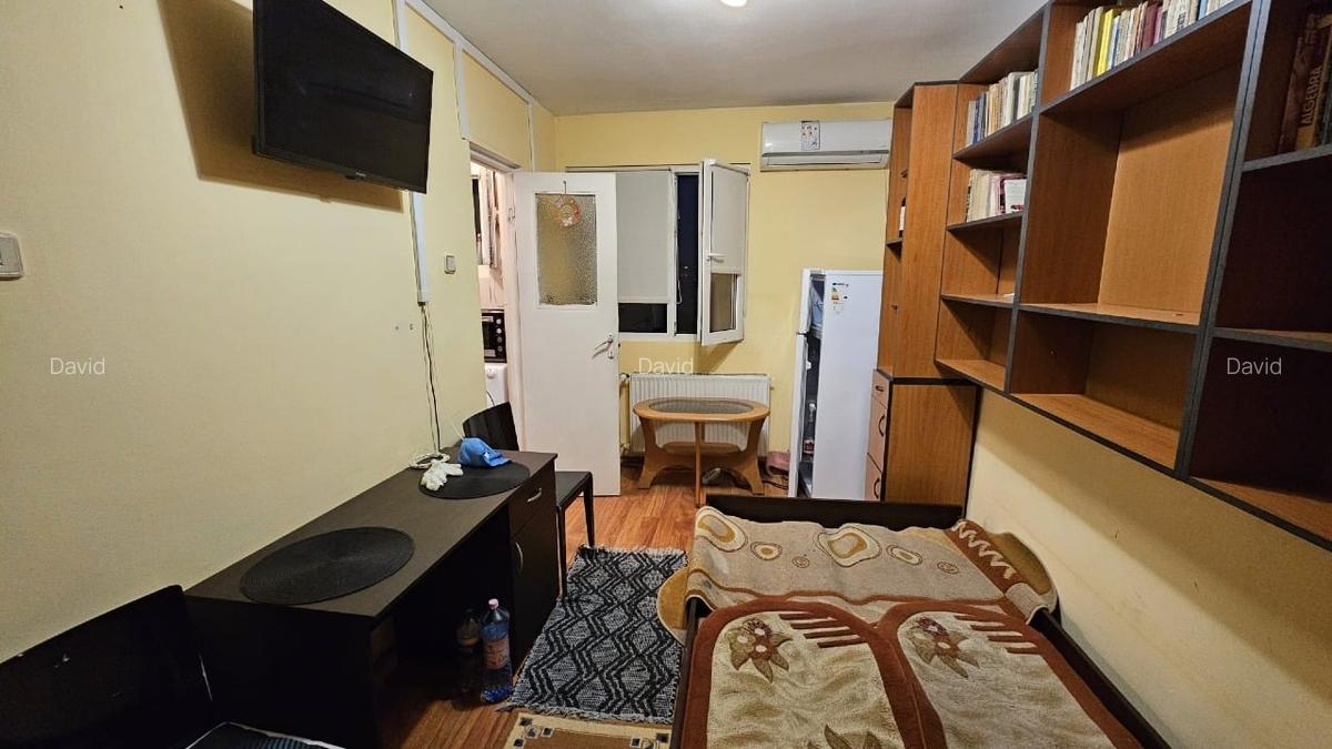 Garsoniera de vanzare zona Titan-Postavaru metrou Nicolae Grigorescu - 1