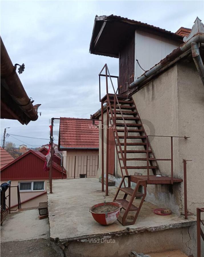 RECO CASA CU ETAJ IN MARGHITA - 3