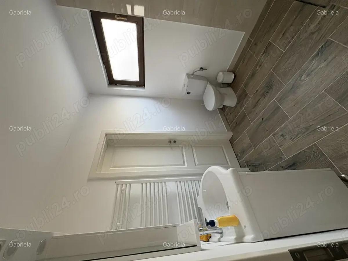 PRET REDUS: Sinaia apartament cu 3 camere, curte, terasa, langa centru - 9