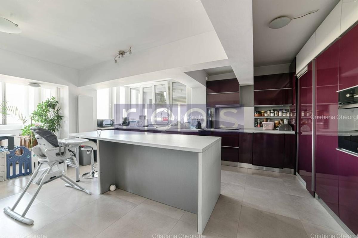 Apartament cu 5 camere decomandat, mobilat în Decebal - 6
