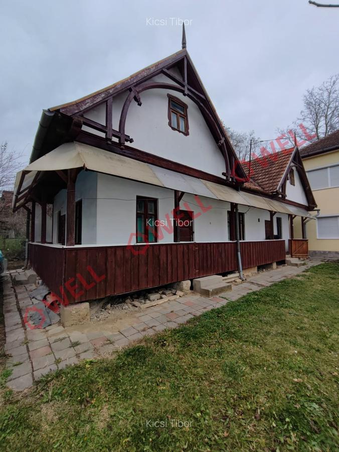 Casă cu 13 camere în Vâlcele - 7
