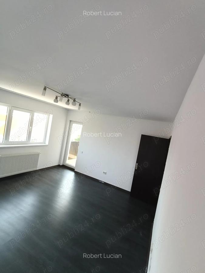 Inchiriez apartament 3 camere - 6