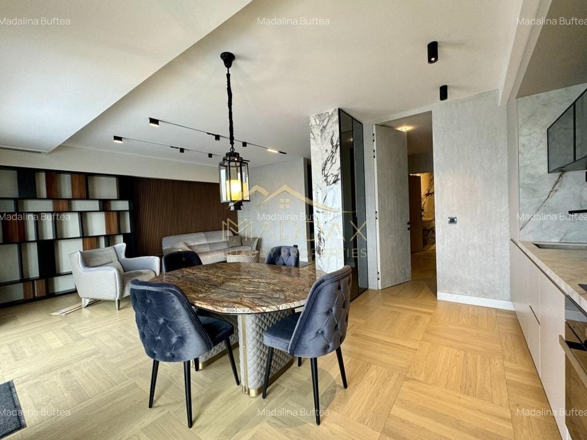 Apartament cu 4 camere decomandat în Herăstrău - 2