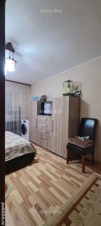 Ap. 2 cam. Parter cu balcon, strada Traian - 5