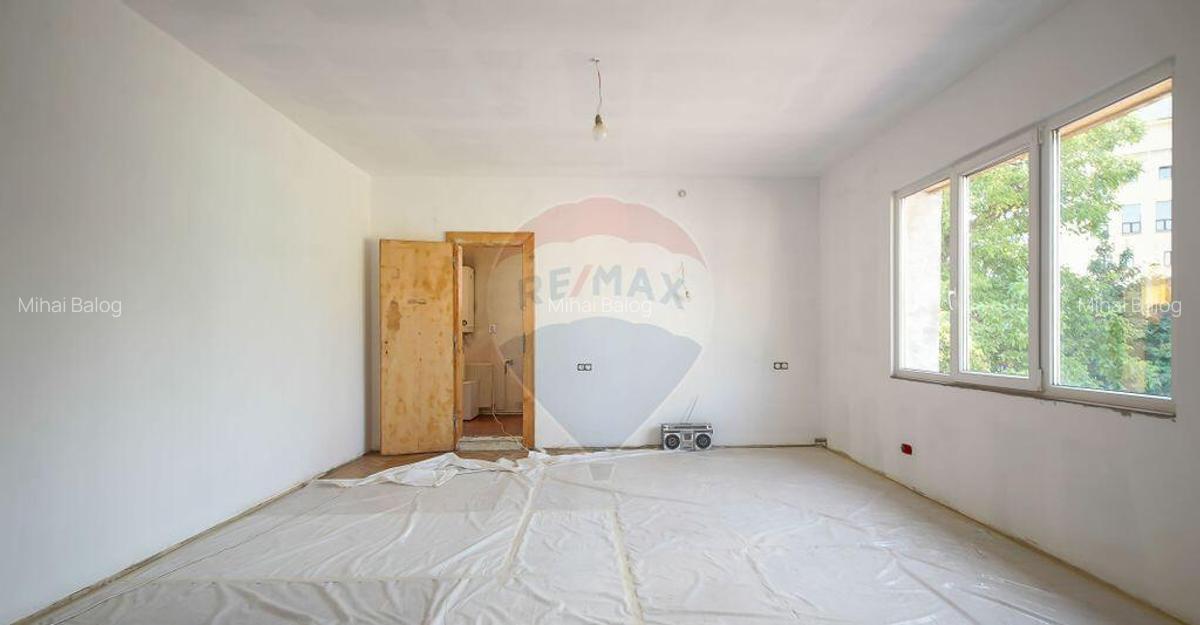Apartament cu 3 camere de vanzare in zona Brasovul Vechi - 2
