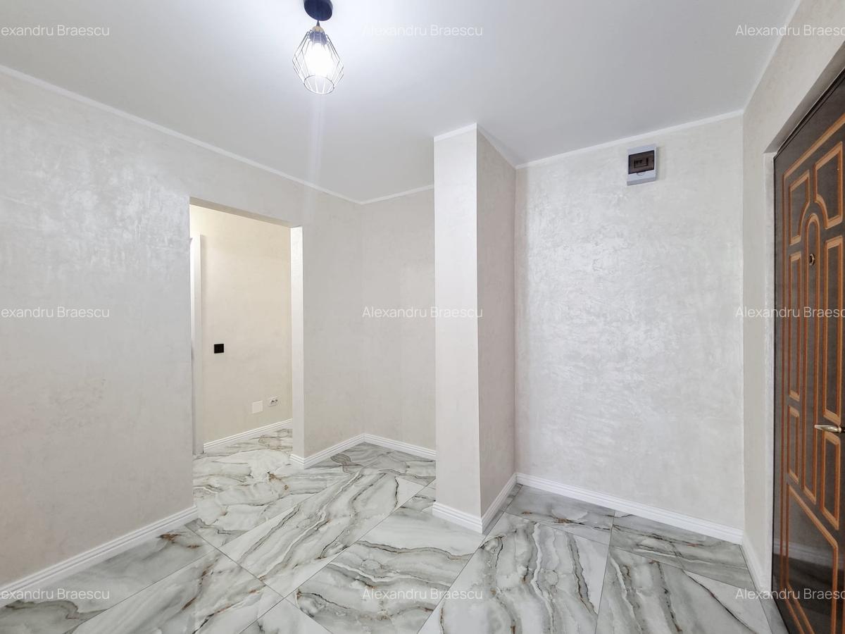 Apartament renovat complet Piata Centrala "Starea Civila" etaj 2 LIBER - 6