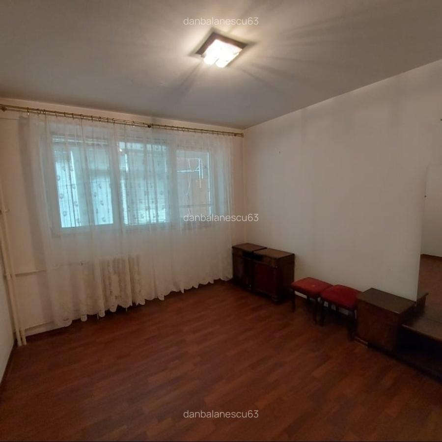 Apartament 3 camere decomandat - 5