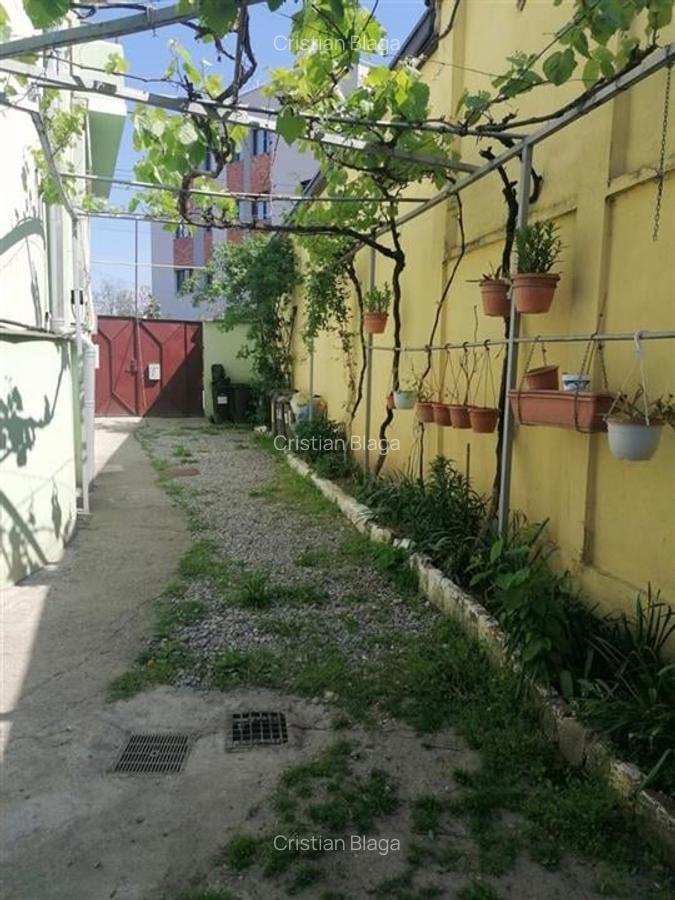 Apartament cu 3 camere semidecomandat în Ultracentral - 1