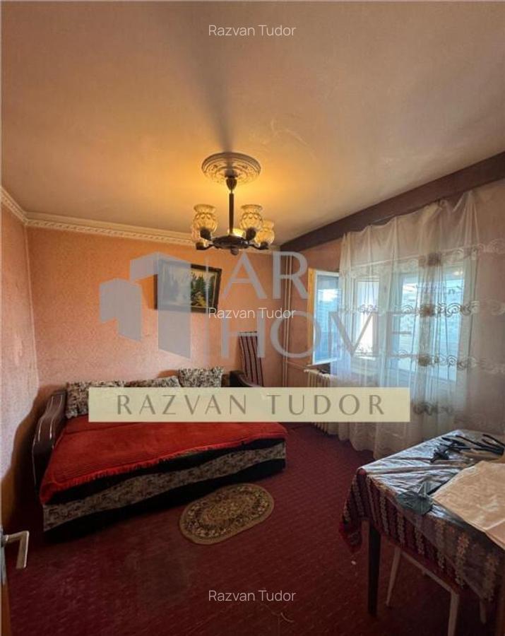 Apartament 4 camere , P-ta Mihai Viteazul , boxa proprie , z - 1 Apartament 4 camere , P-ta Mihai Viteazul , boxa proprie , z - 1