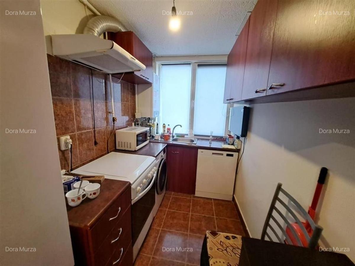 Apartament cu 4 camere decomandat în Central - 14
