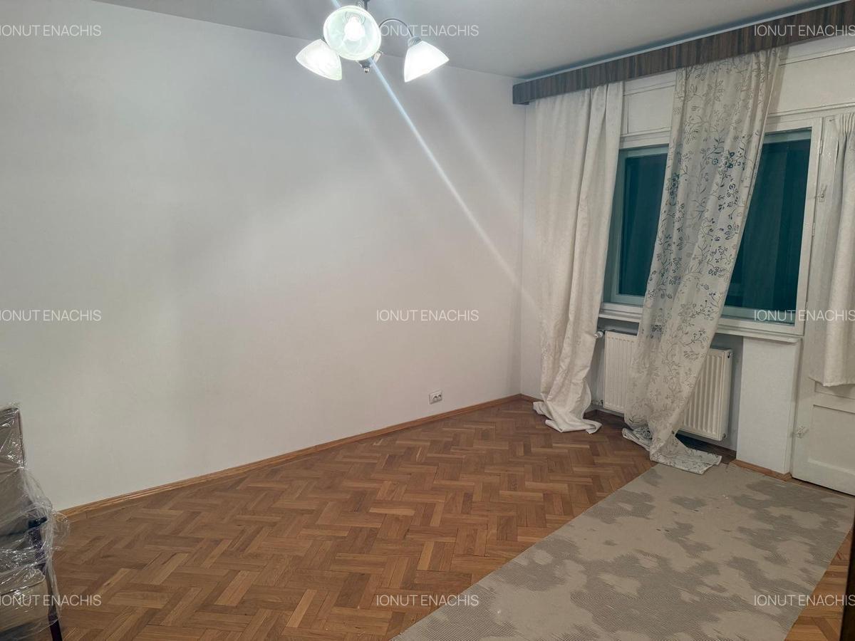 OFERTA INCHIRIERE AP 2 CAM IN VILA - 24